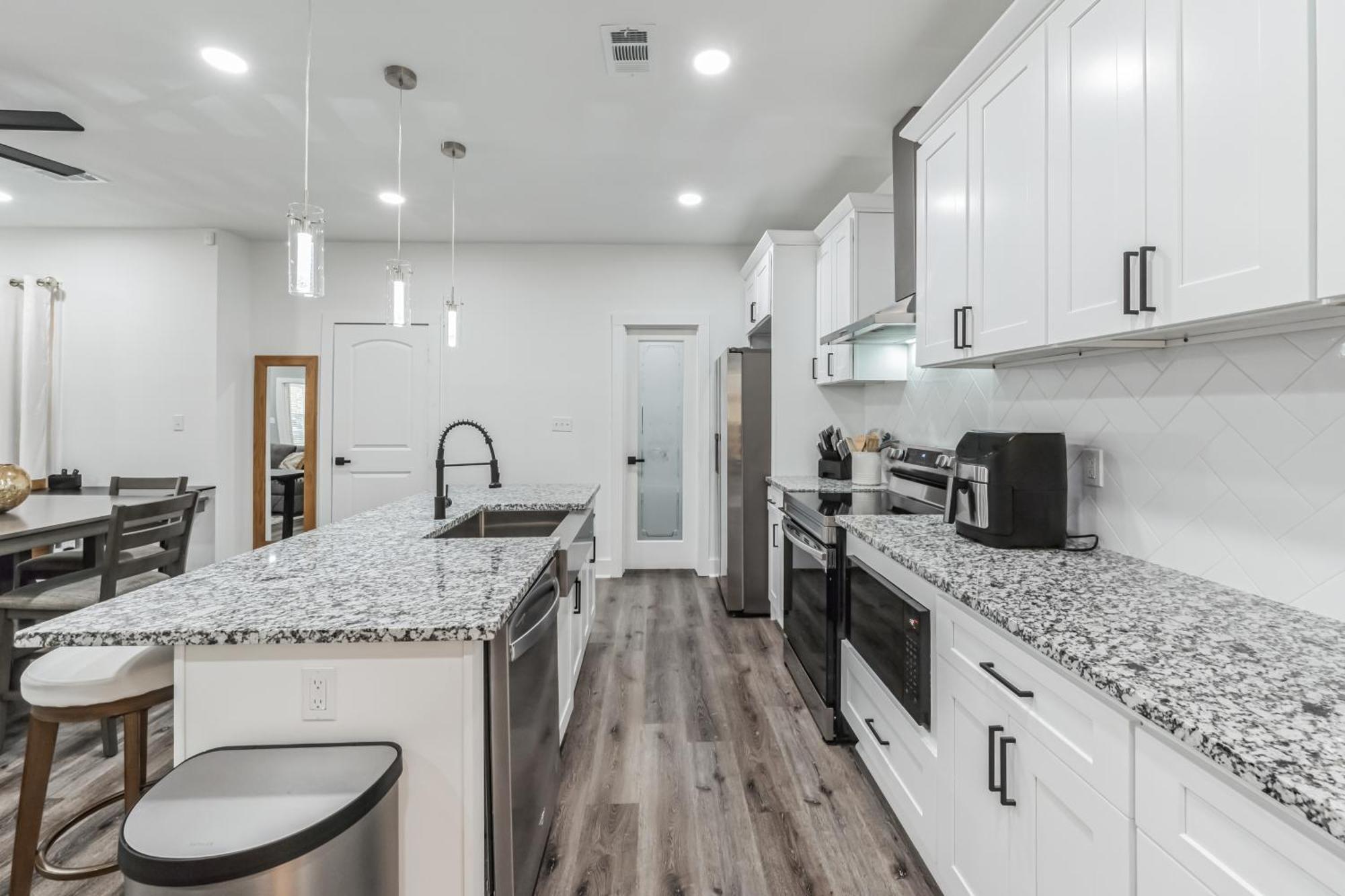 Centrally Located Home In Atlanta-10 Mins From Ga Aquarium, Mercedes Benz Stadium, & Much More Экстерьер фото