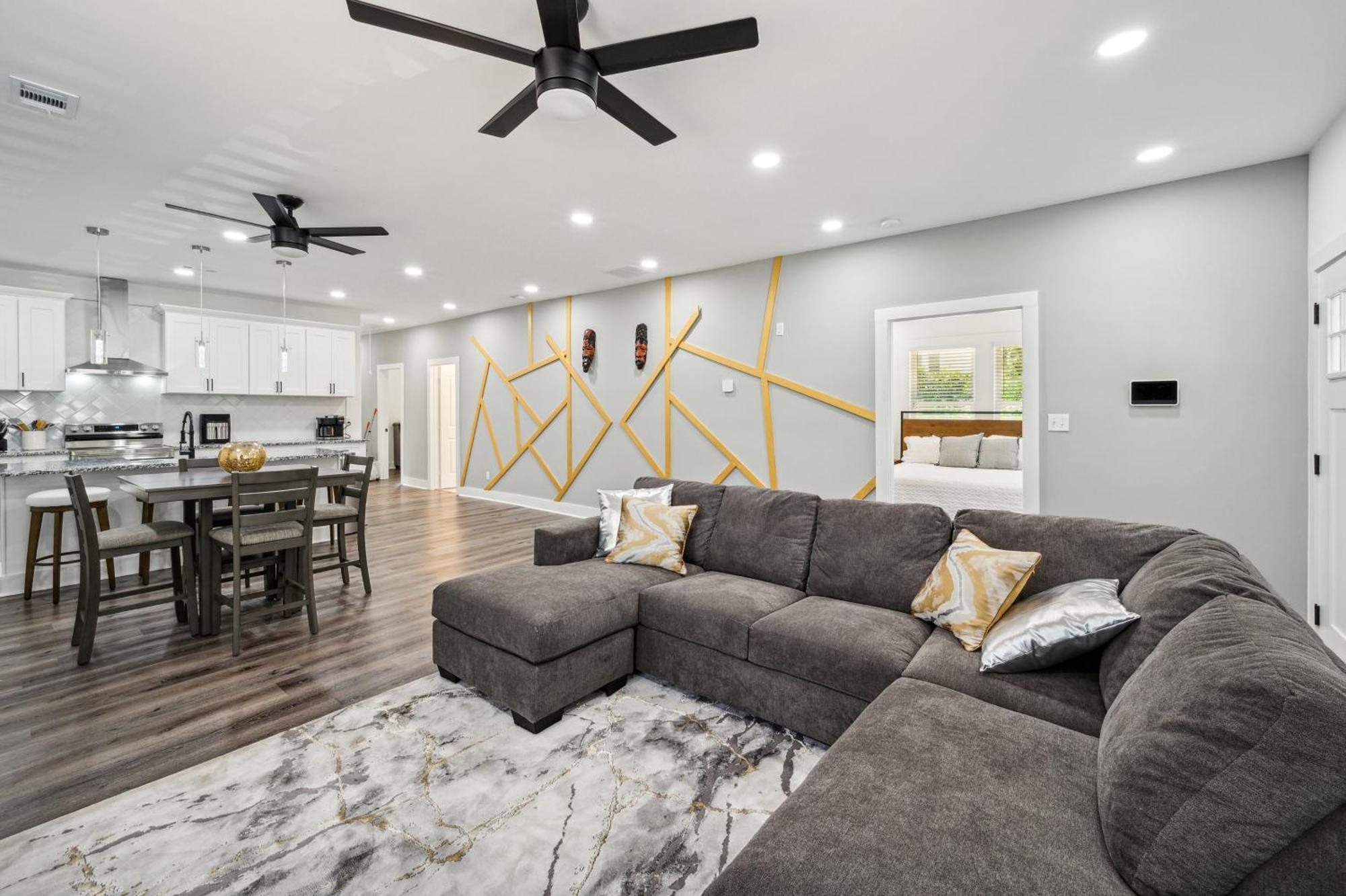 Centrally Located Home In Atlanta-10 Mins From Ga Aquarium, Mercedes Benz Stadium, & Much More Экстерьер фото